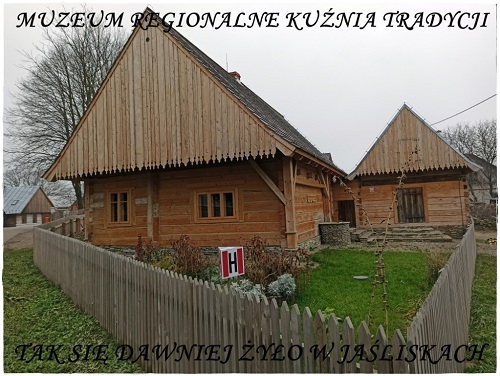zdjęcie muzeum w Jaśliskach
